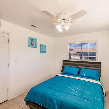New! Dock Canal Family Home W/Pool & Gulf Access! North Fort Myers Εξωτερικό φωτογραφία