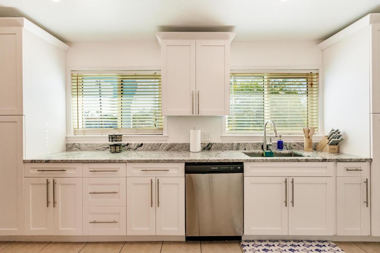 New! Dock Canal Family Home W/Pool & Gulf Access! North Fort Myers Εξωτερικό φωτογραφία
