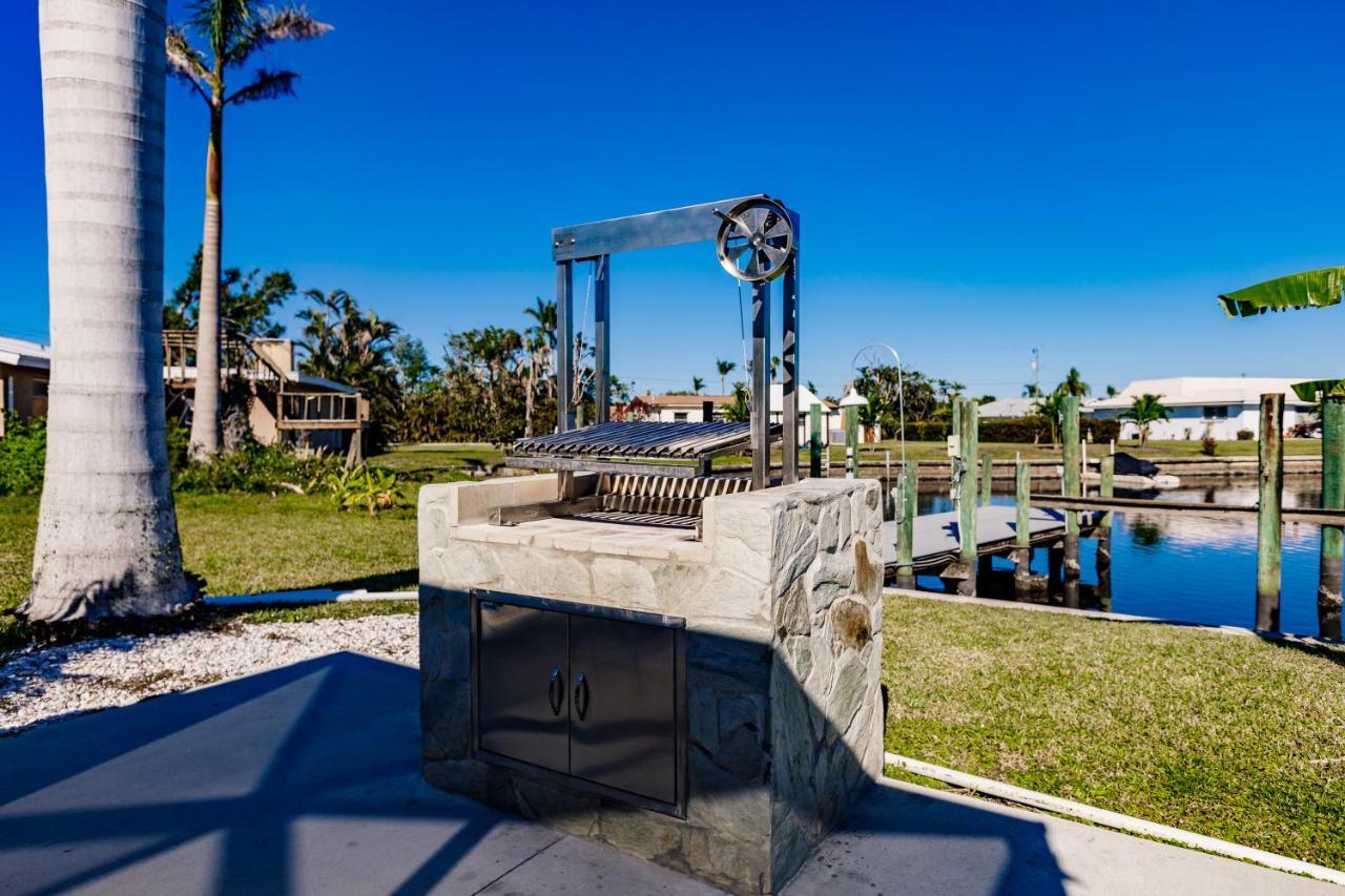 New! Dock Canal Family Home W/Pool & Gulf Access! North Fort Myers Εξωτερικό φωτογραφία