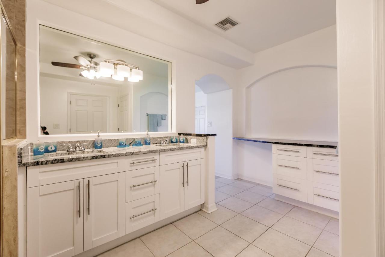 New! Dock Canal Family Home W/Pool & Gulf Access! North Fort Myers Εξωτερικό φωτογραφία